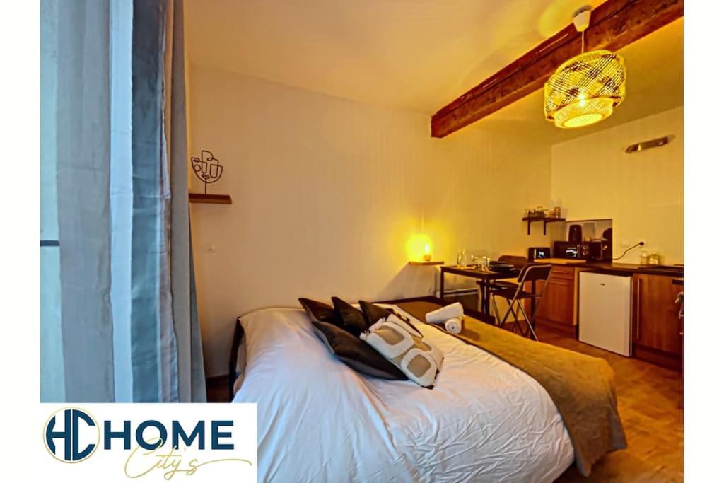 Studio Au Coeur Historique De Montpellier, 2 Personnes Et Wifi Ngoại thất bức ảnh