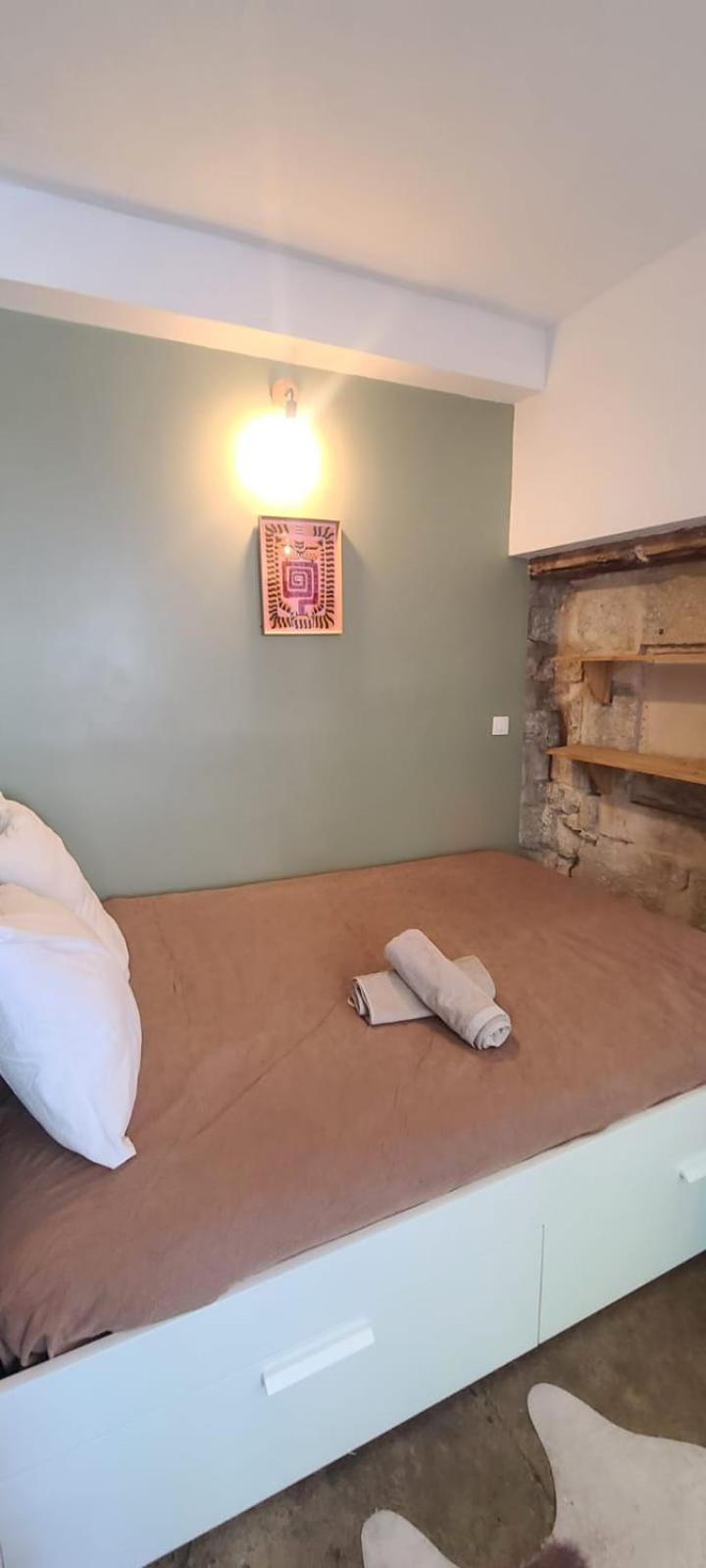 Studio Au Coeur Historique De Montpellier, 2 Personnes Et Wifi Ngoại thất bức ảnh